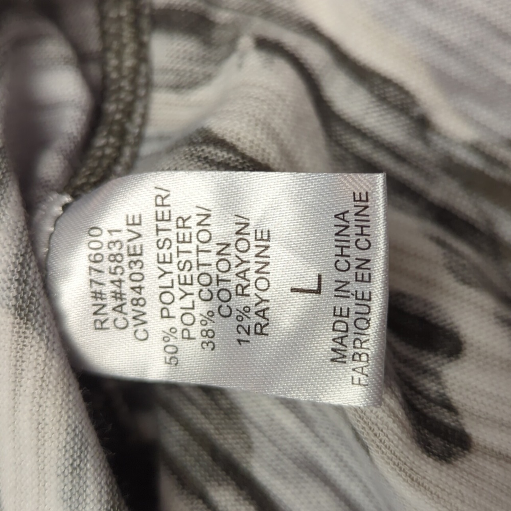 Chaser Camo Tank Top - Picture 3 of 11